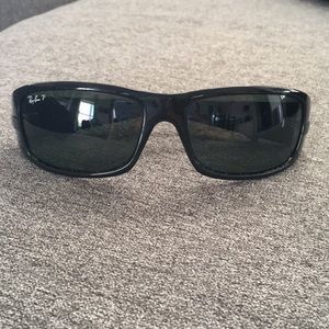 Men’s Ray-Ban Polarized Black Sunglasses